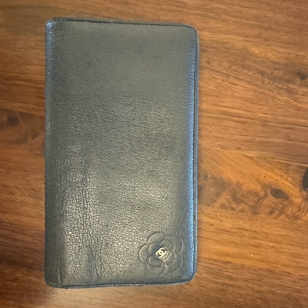 Chanel Vintage Camellia Black Long Wallet